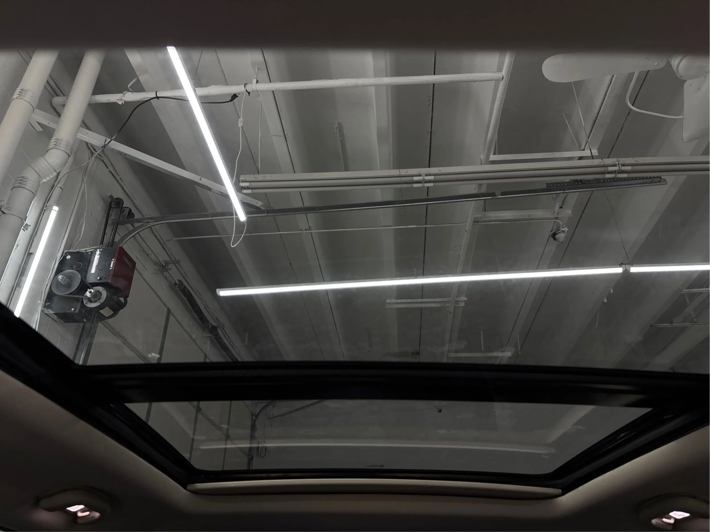 Used 2018 Cadillac XT5 Luxury w/ Driver Awareness Package image 28