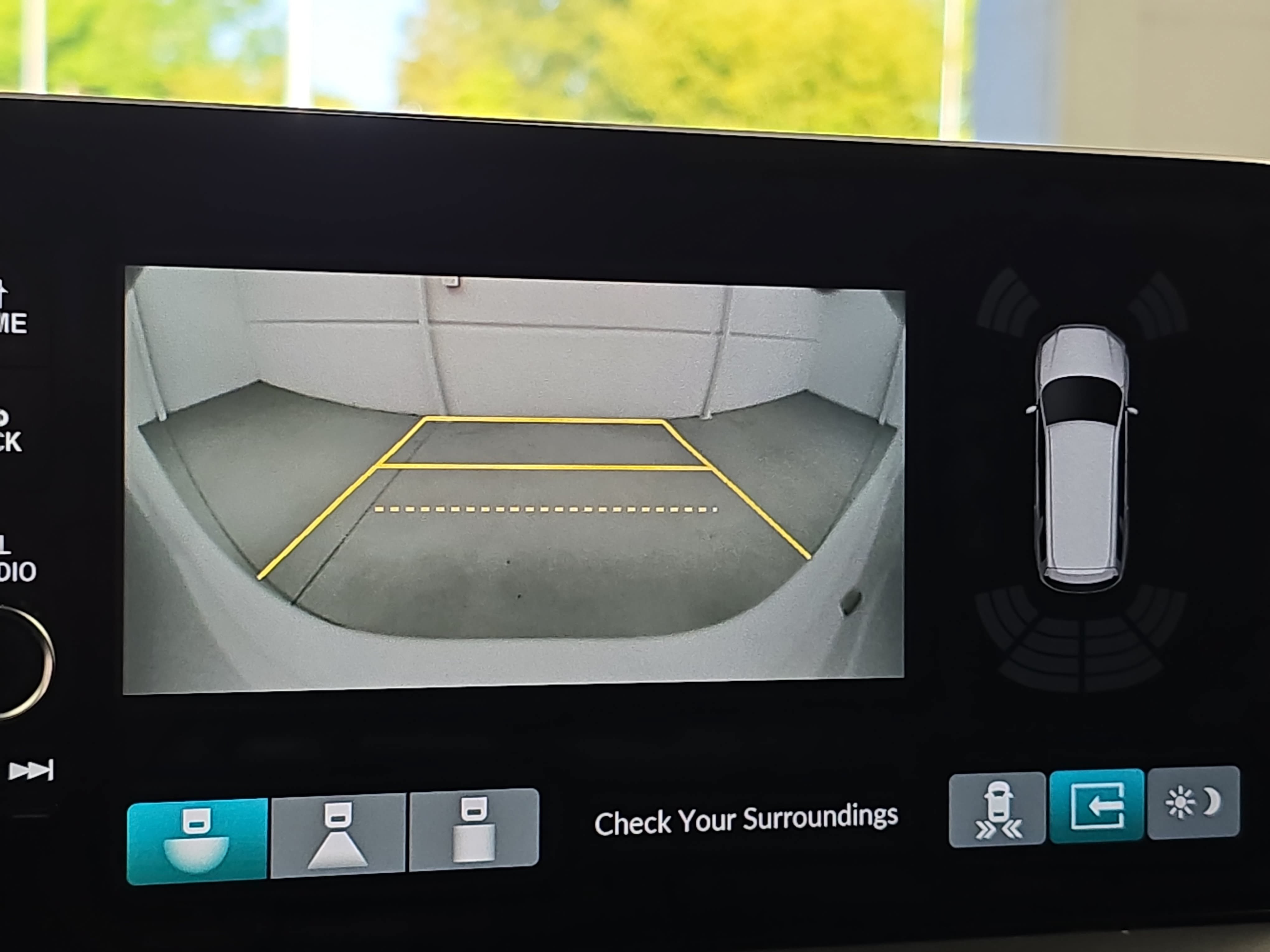 Certified 2025 Honda Pilot Touring image 24