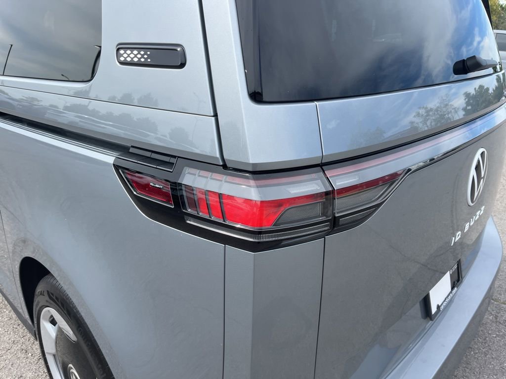 New 2025 Volkswagen ID. Buzz Pro S image 12