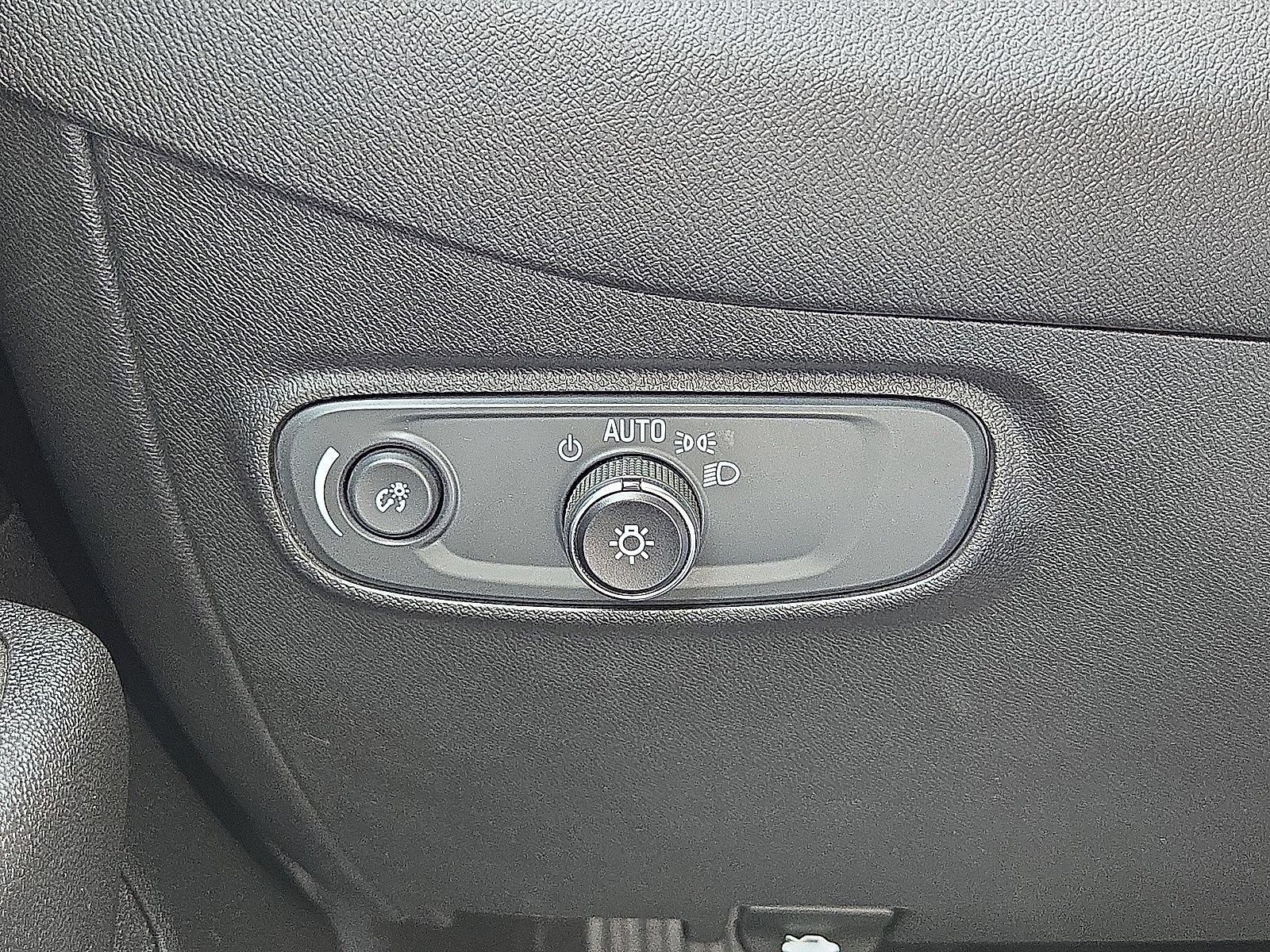 Used 2024 Chevrolet Equinox LT AWD/4WD image 26