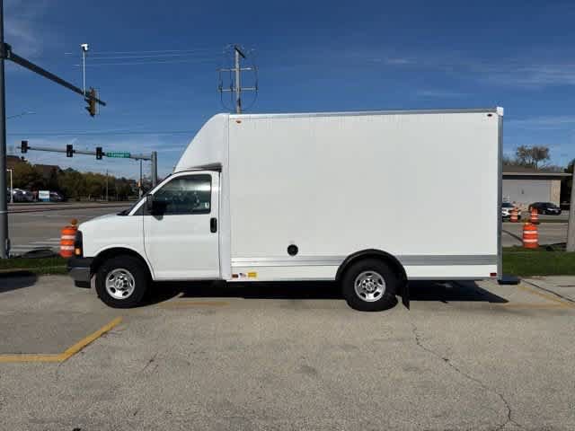 New 2025 Chevrolet Express 3500 w/ Power Convenience Package RWD image 4