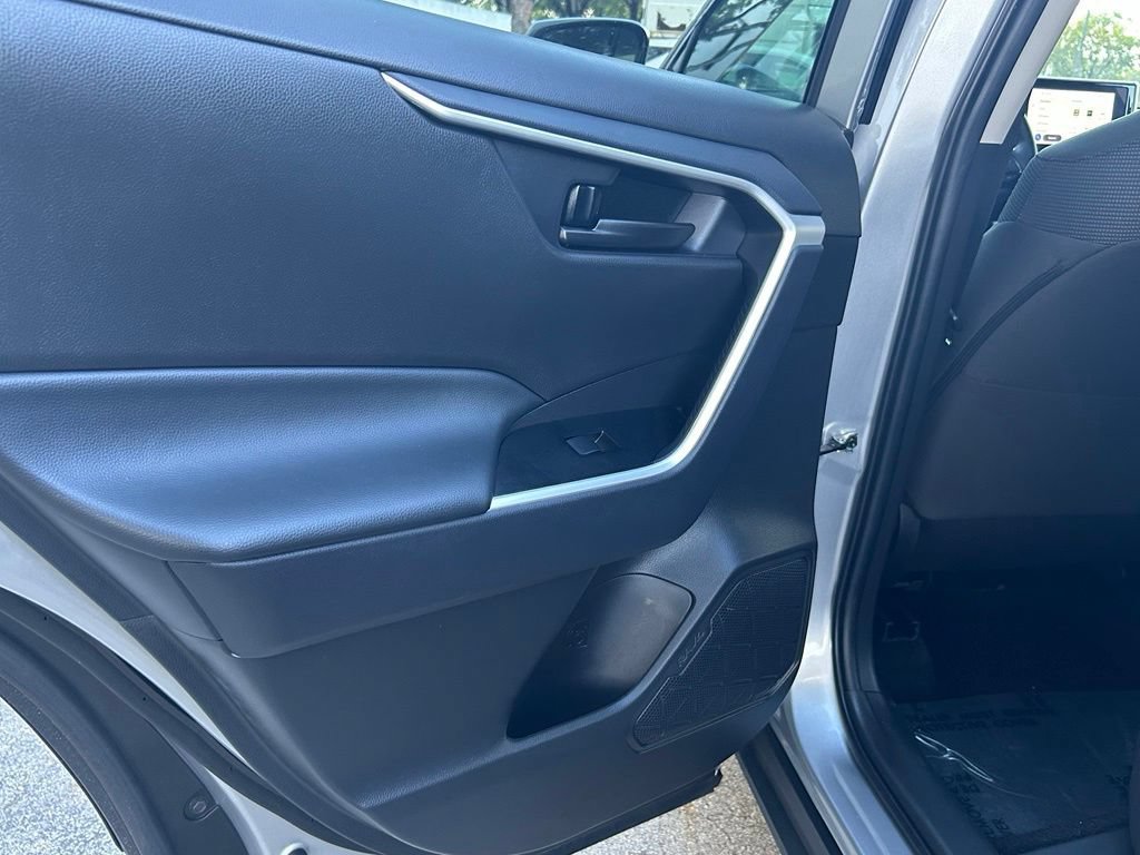 Used 2024 Toyota RAV4 LE FWD image 41