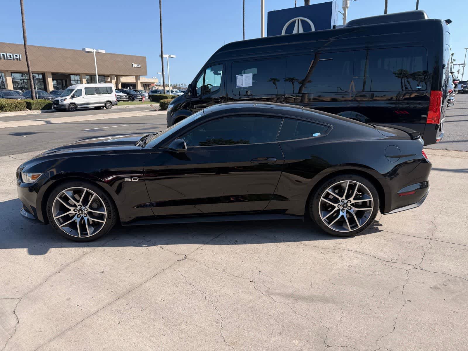 Used 2015 Ford Mustang GT Premium w/ Equipment Group 401A RWD image 2