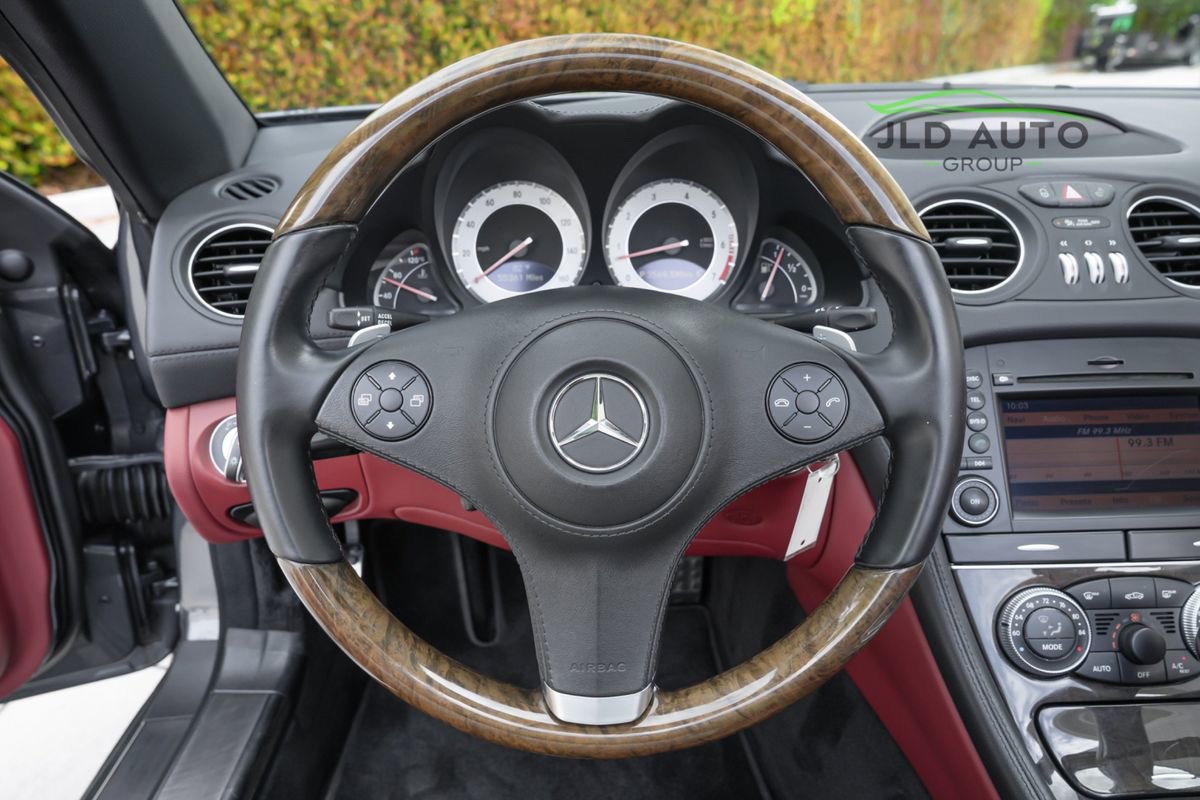 Used 2012 Mercedes-Benz SL 550 image 22