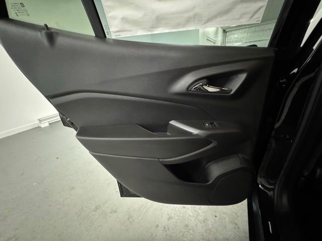 New 2026 Chevrolet Trax RS FWD image 8