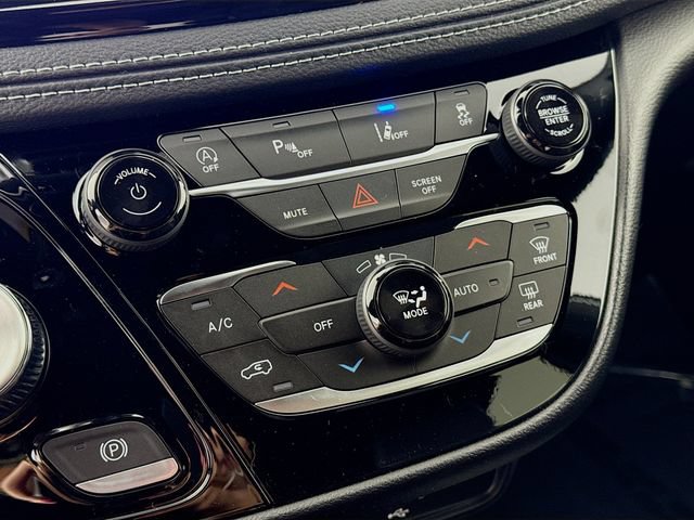 New 2027 Chrysler Pacifica Select FWD image 15