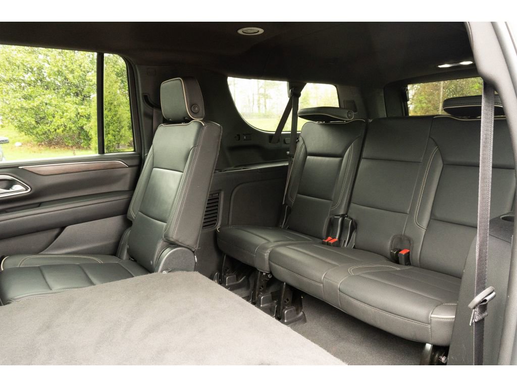 Used 2024 Chevrolet Suburban Premier AWD/4WD image 14