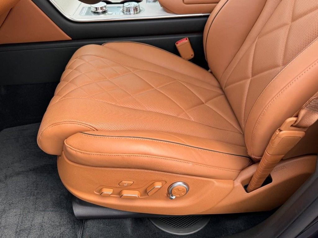 Certified 2025 Genesis GV80 3.5T Prestige image 16