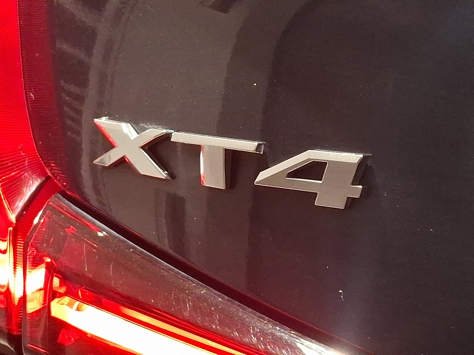 Used 2021 Cadillac XT4 Luxury w/ Cold Weather Package image 30