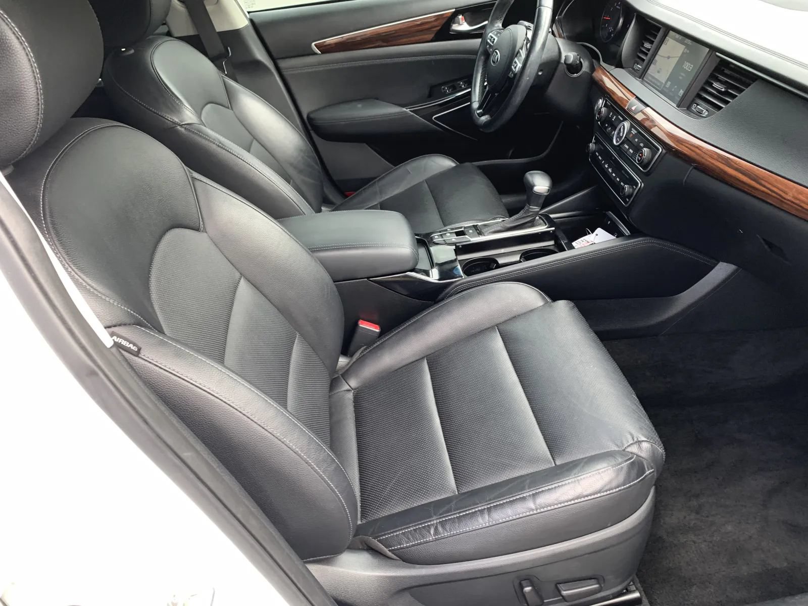 Used 2019 Kia Cadenza Technology FWD image 22
