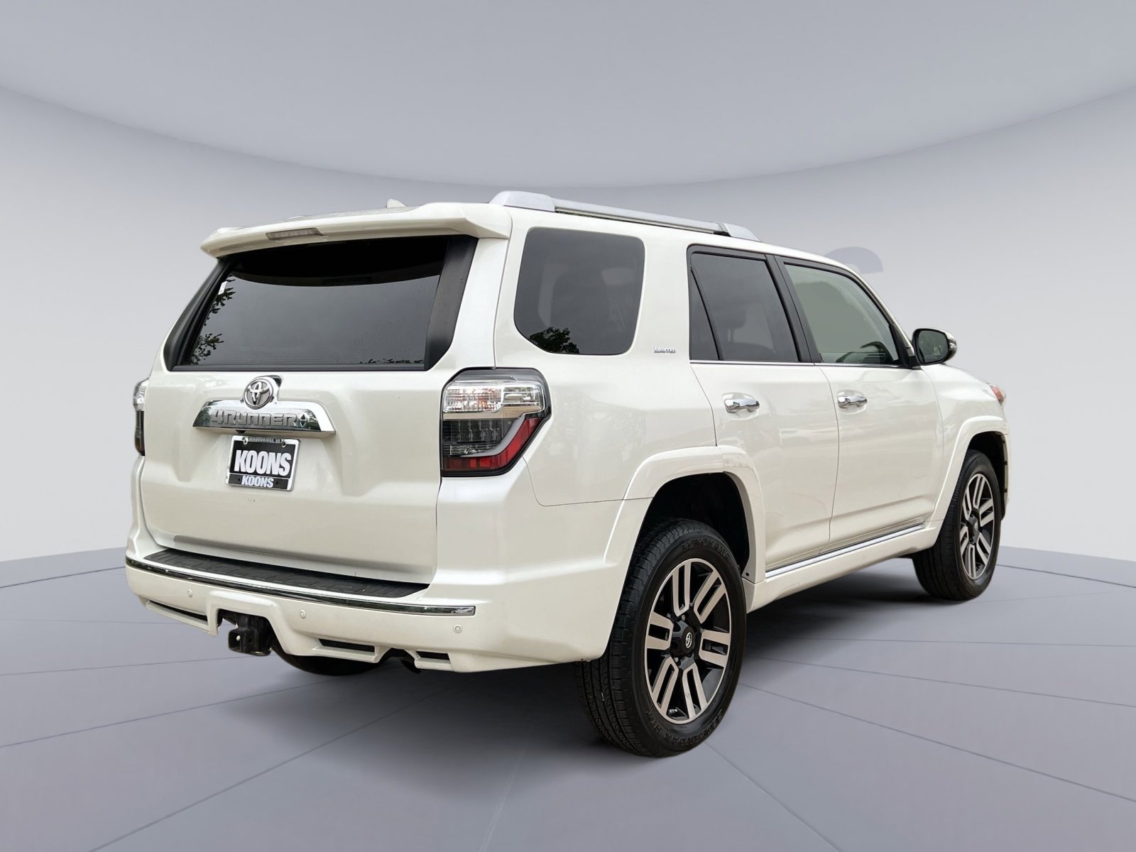 Used 2021 Toyota 4Runner Limited AWD/4WD image 16