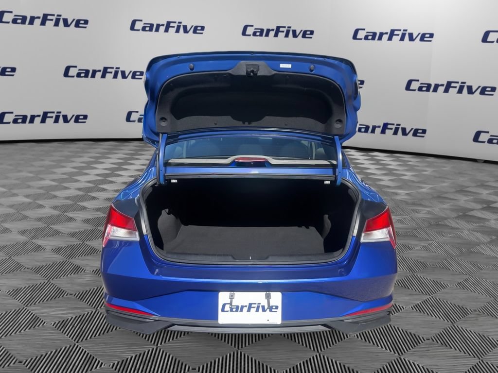 Used 2023 Hyundai Elantra SEL FWD image 10