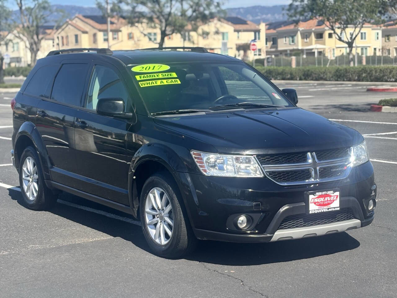 Used 2017 Dodge Journey SXT w/ Comfort/Convenience Group