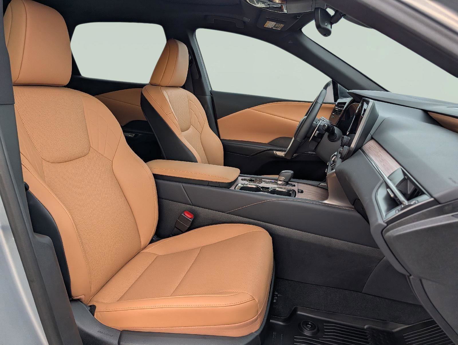 Used 2025 Lexus RX 350 Premium w/ Accessory Package image 20