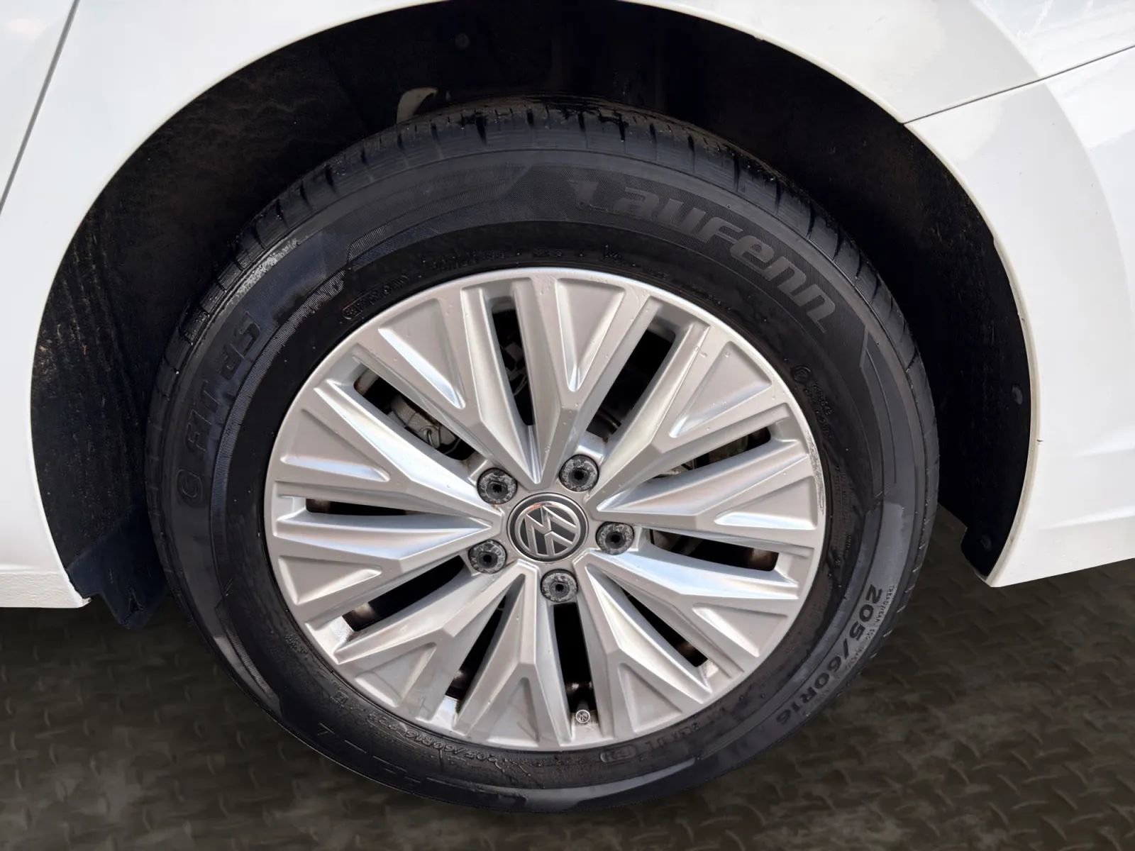 Used 2019 Volkswagen Jetta S w/ Driver Assistance Package FWD image 35
