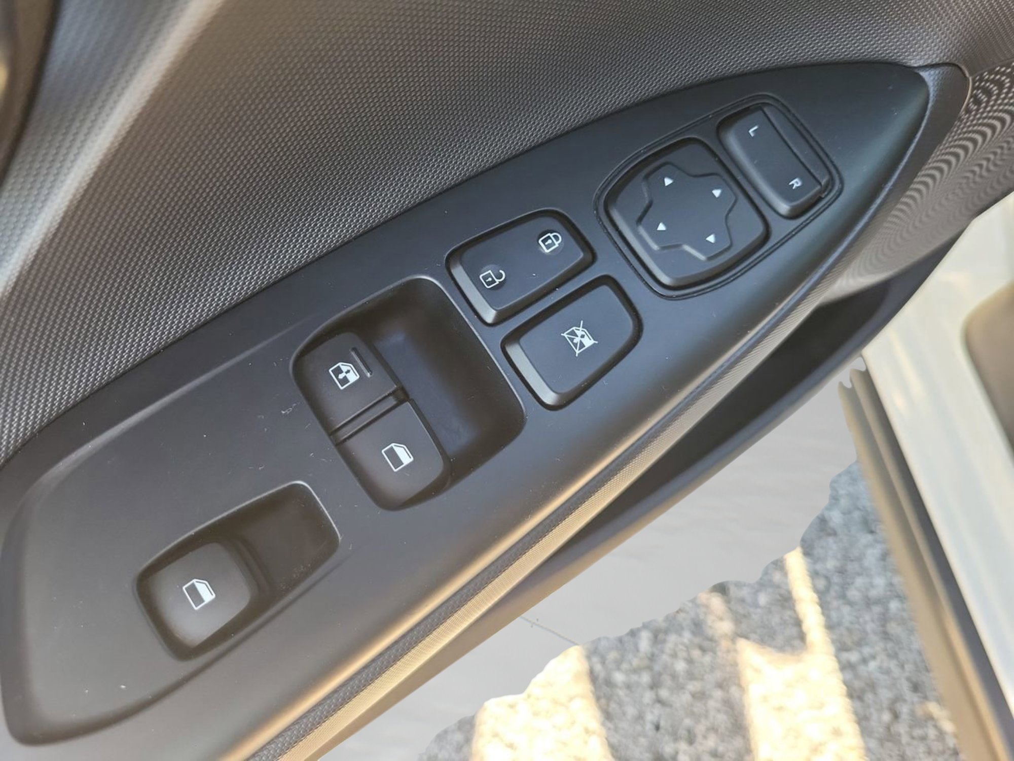 Used 2019 Hyundai Veloster Turbo Ultimate image 15