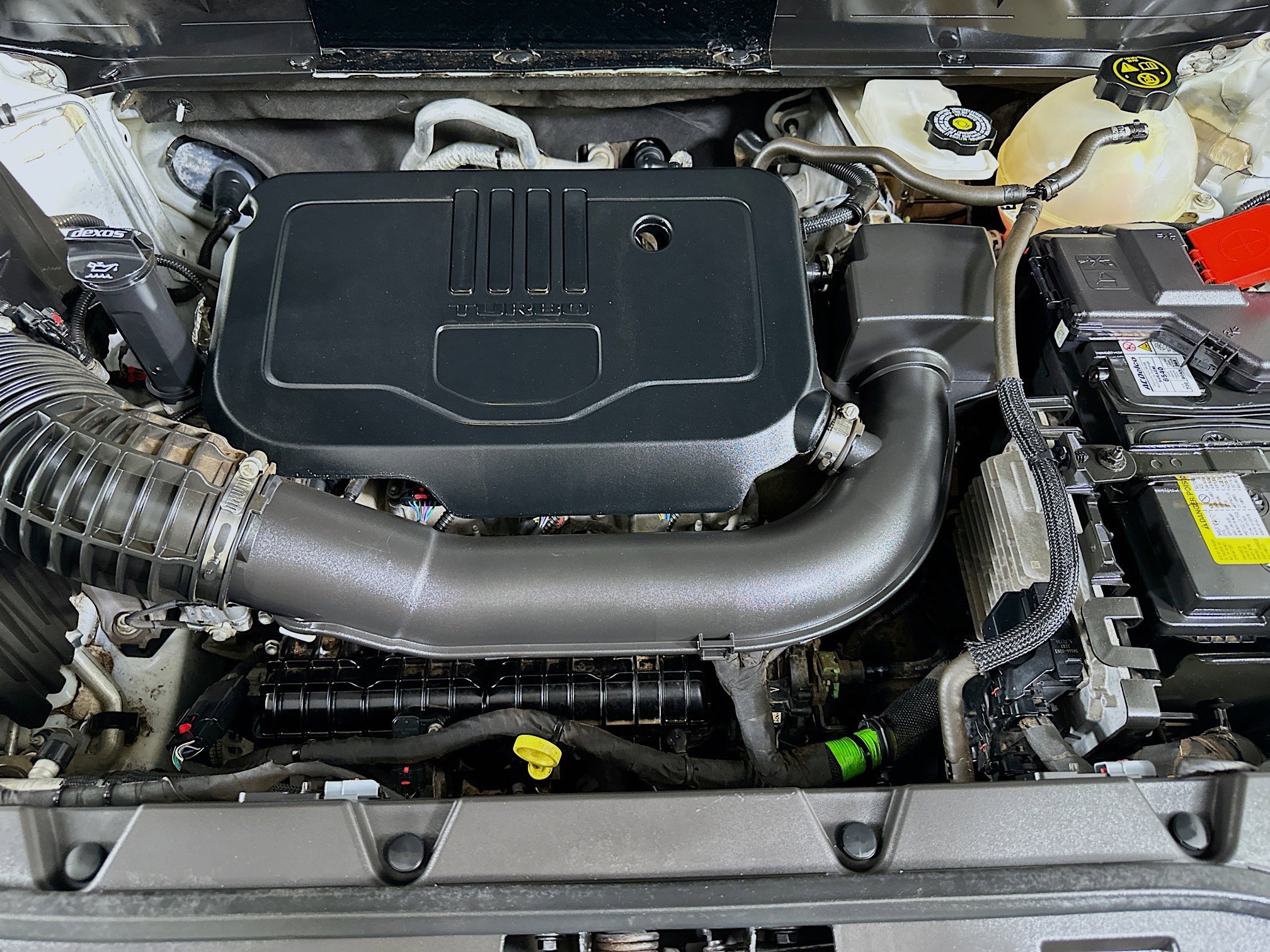 Used 2023 GMC Acadia SLT image 33