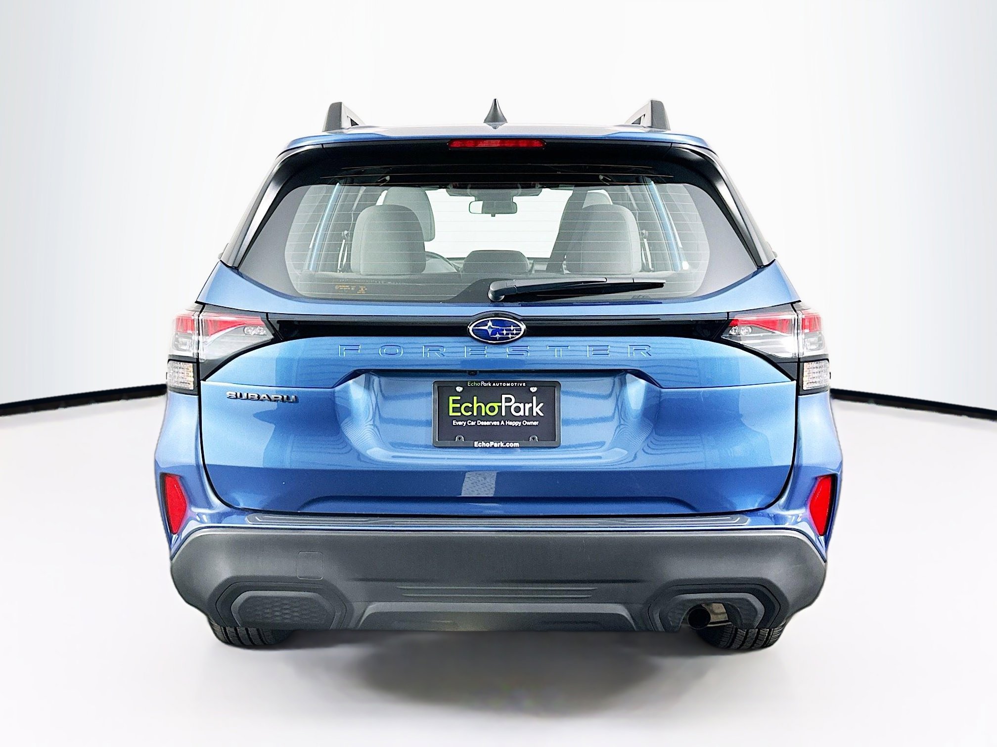 Used 2025 Subaru Forester AWD/4WD image 7