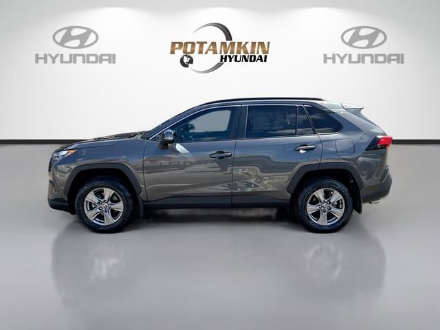 Used 2024 Toyota RAV4 XLE w/ Convenience Package FWD image 8