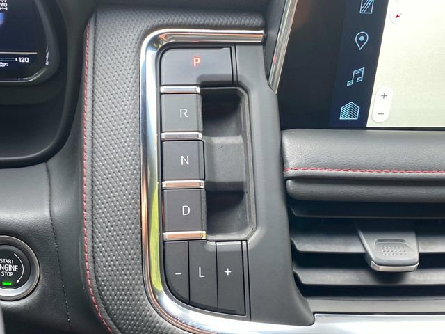 Used 2022 Chevrolet Suburban RST w/ Sport Performance Package AWD/4WD image 28