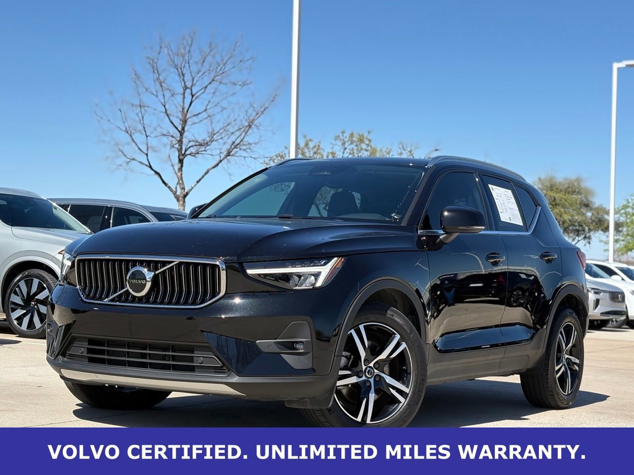 Certified 2023 Volvo XC40 B5 Plus w/ Protection Package Premier image 2