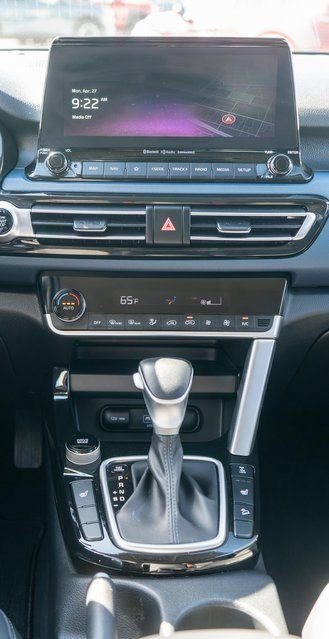 Used 2023 Kia Seltos S w/ Navigation Package AWD/4WD image 16