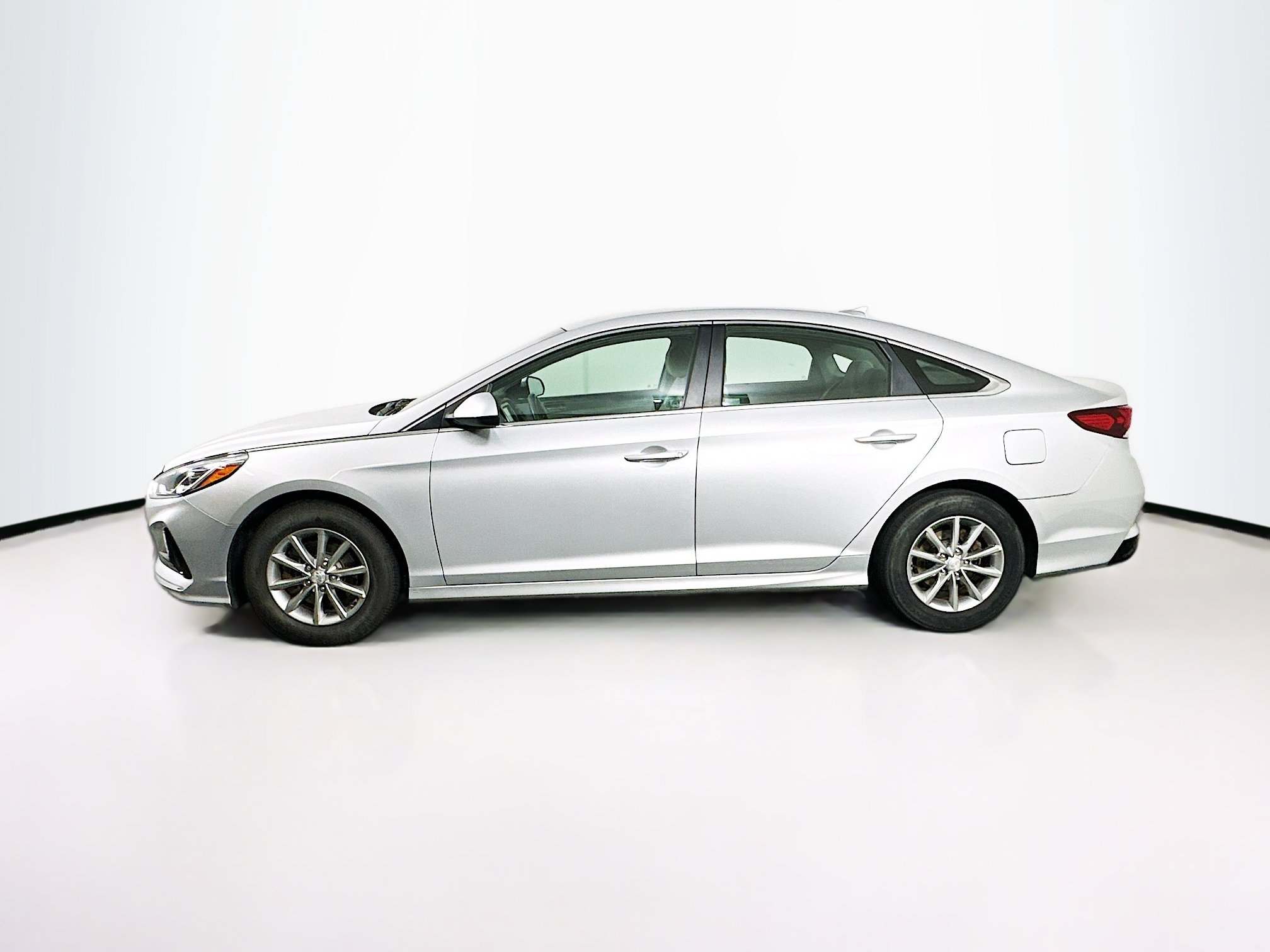 Used 2018 Hyundai Sonata SE FWD image 4