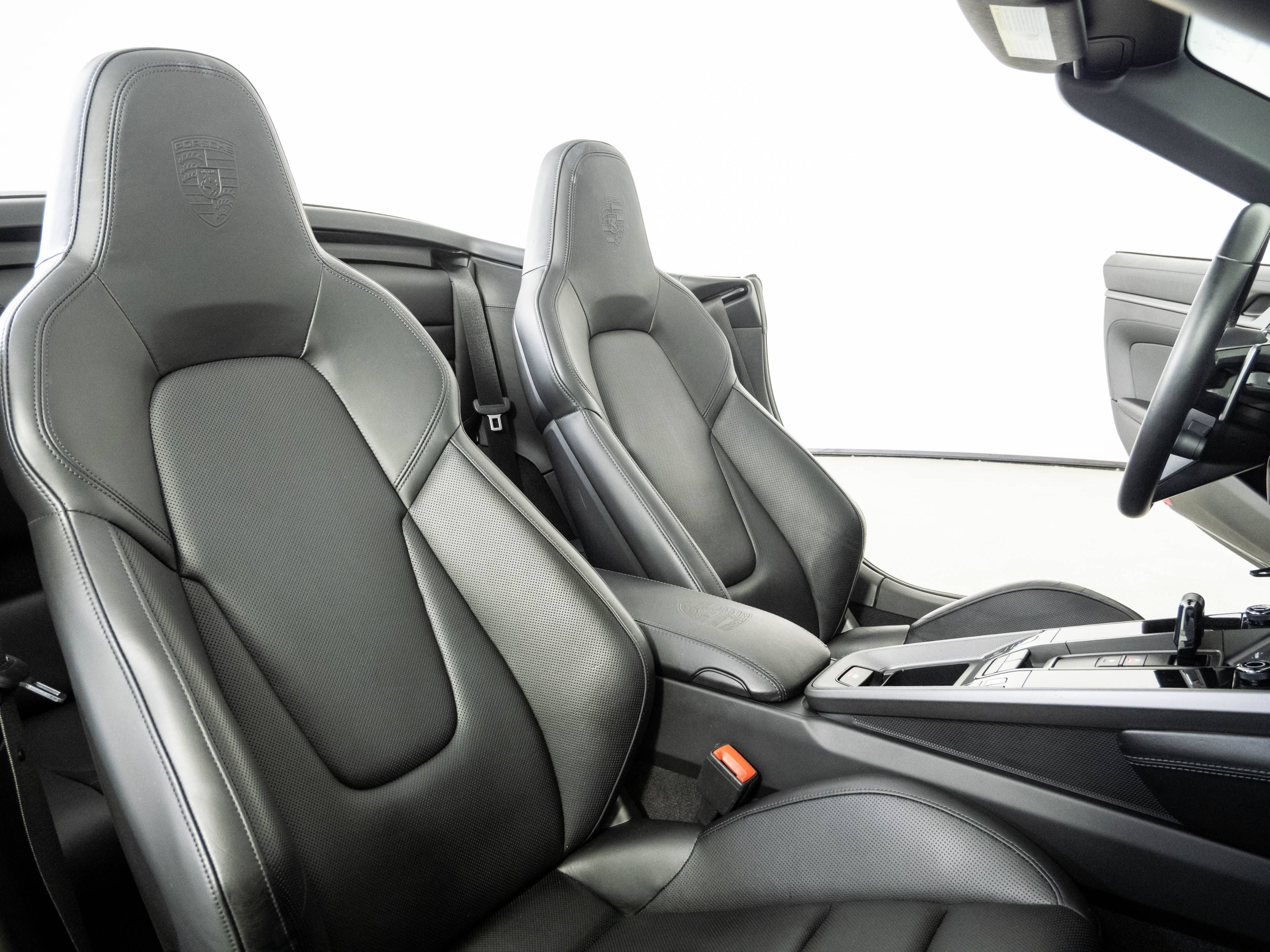 Used 2022 Porsche 911 Carrera RWD image 19
