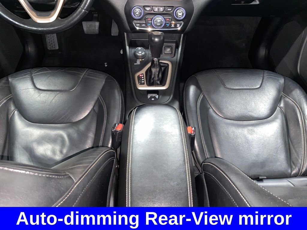 Used 2015 Jeep Cherokee Limited image 18