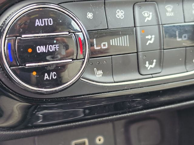 Used 2021 Buick Encore GX Select w/ Sport Touring Package FWD image 26