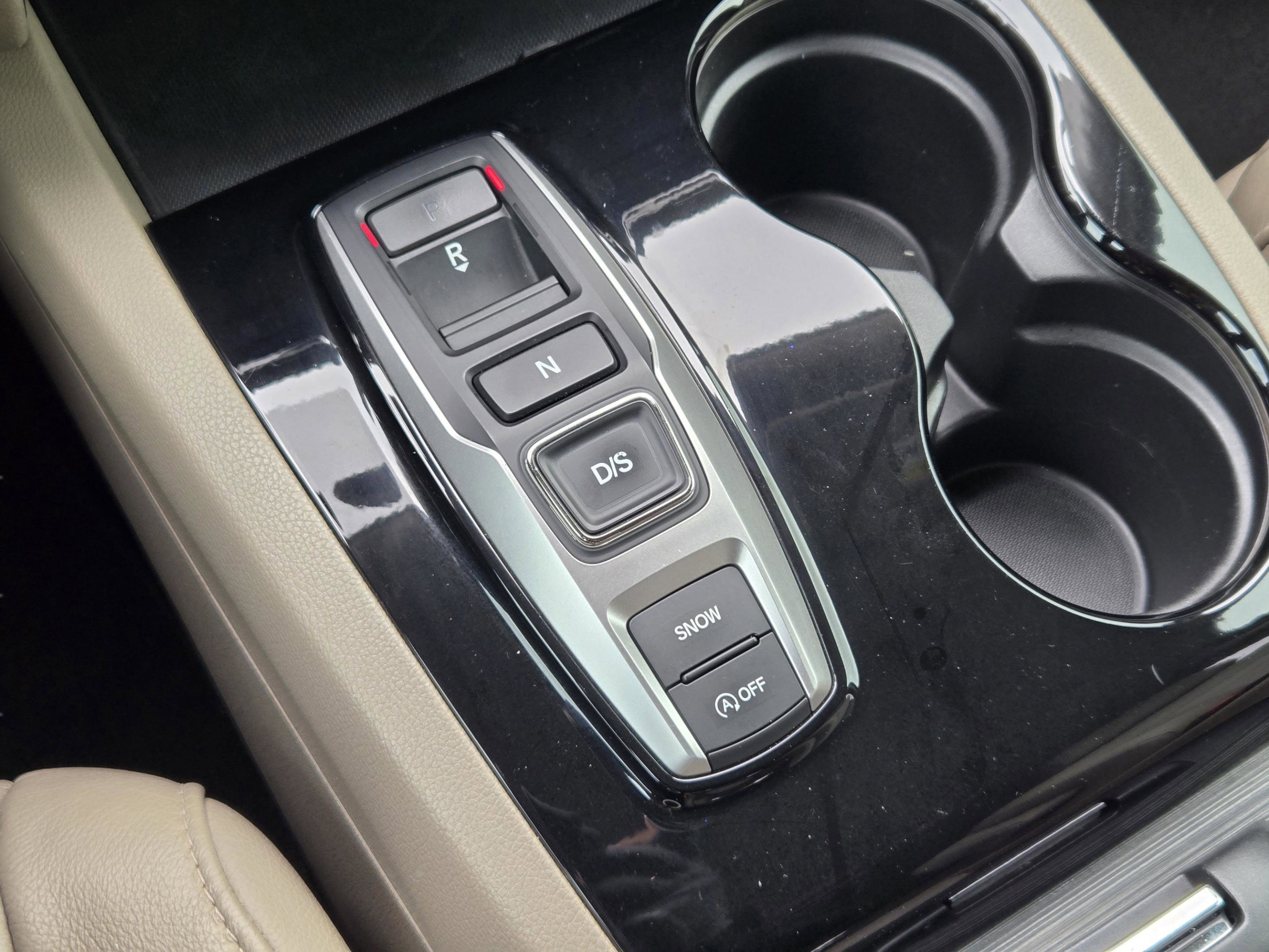 Used 2017 Honda Pilot Touring image 17