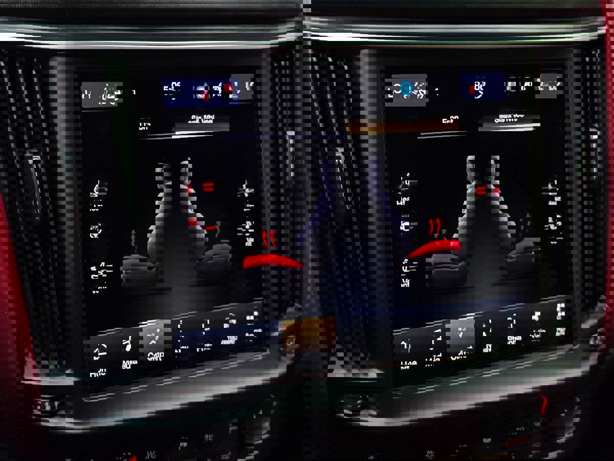 Used 2023 Maserati Levante Modena image 36