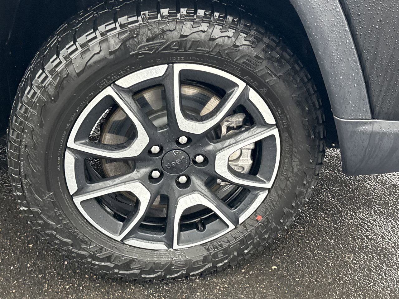 Used 2024 Jeep Compass Trailhawk w/ Trailer Tow Group image 9