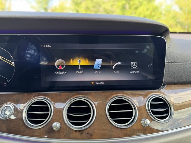 Used 2018 Mercedes-Benz E 400 4MATIC Wagon image 29