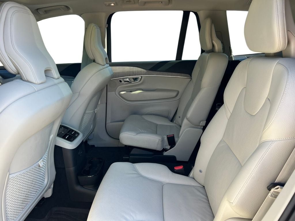 Used 2024 Volvo XC90 T8 Plus w/ Protection Package AWD/4WD image 7