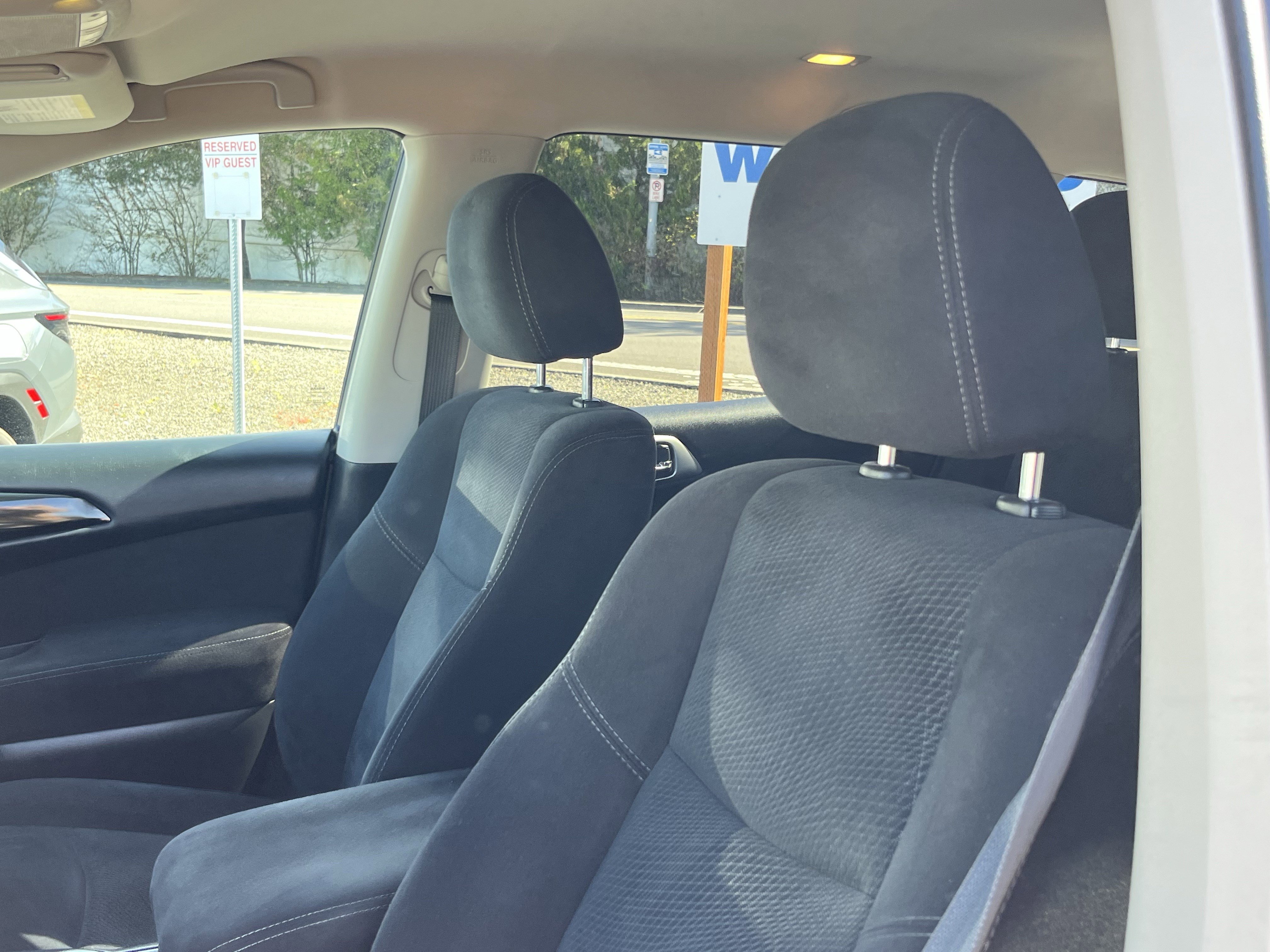 Used 2014 Nissan Pathfinder SV image 19