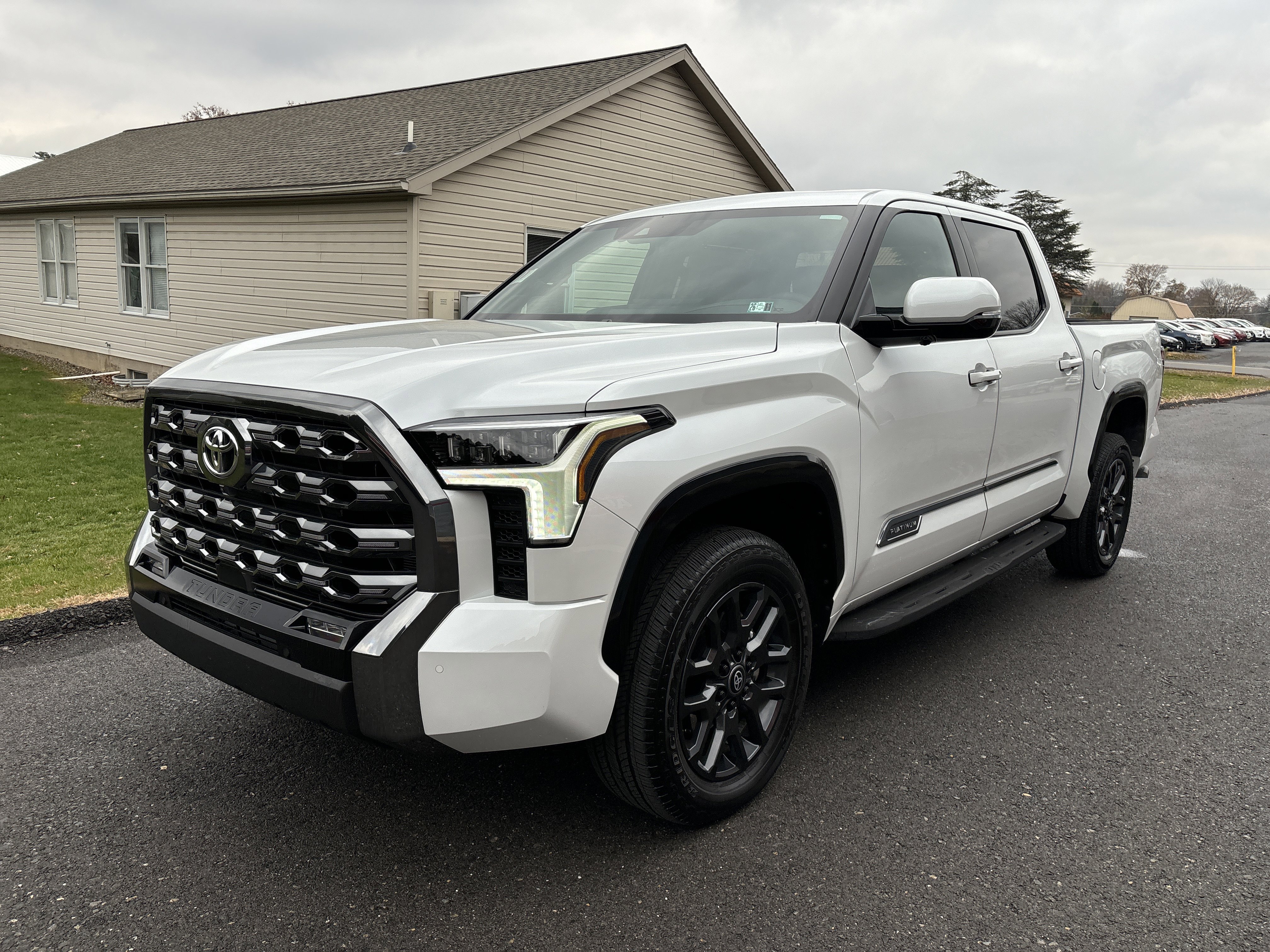 Used 2025 Toyota Tundra Platinum image 7