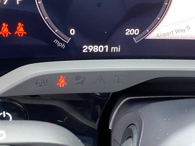 Used 2022 Porsche Taycan 4S image 25