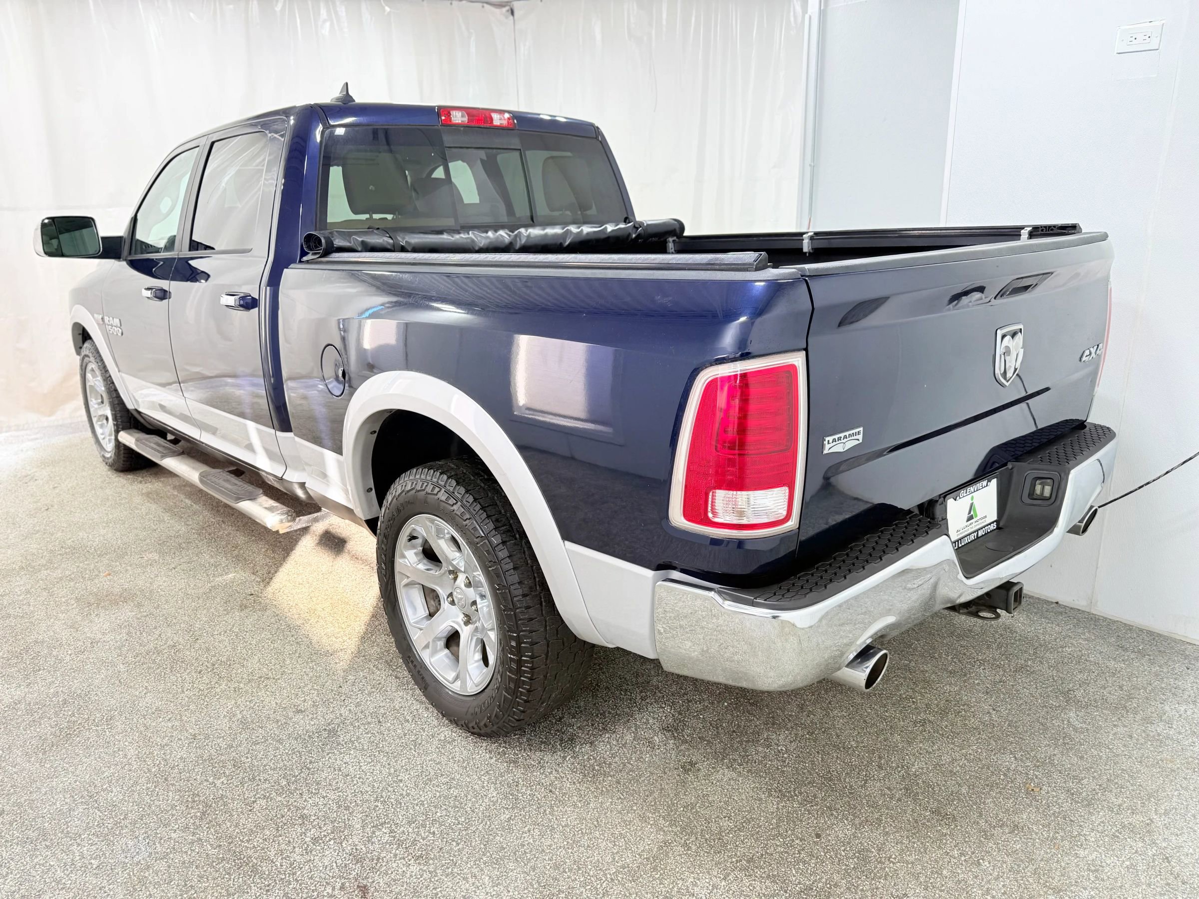 Used 2016 RAM 1500 Laramie image 6