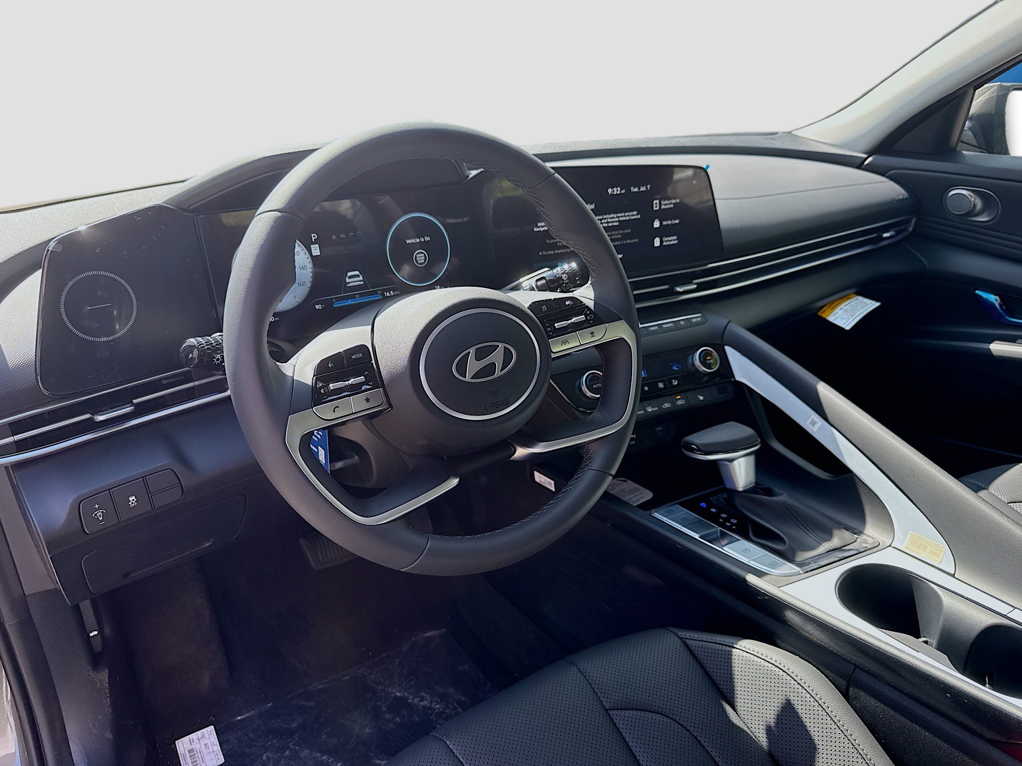New 2026 Hyundai Elantra Limited FWD image 7
