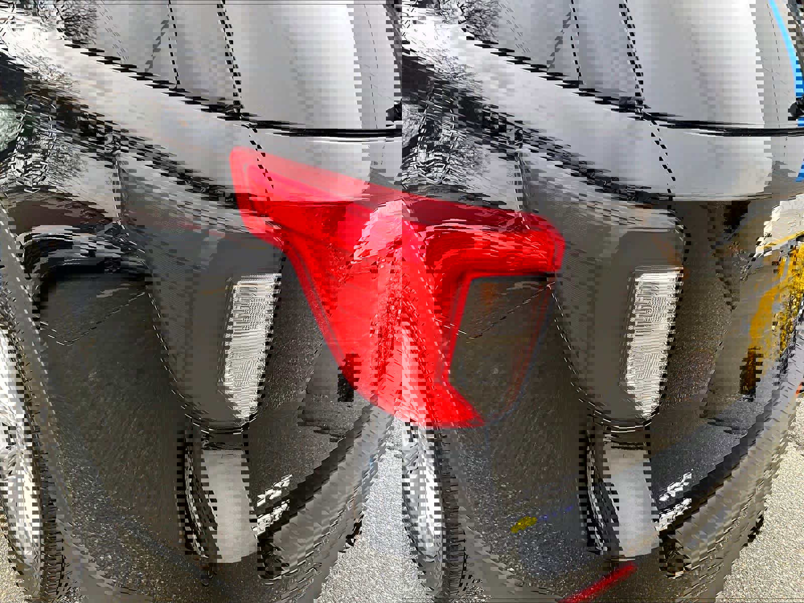 Used 2023 Ford Explorer XLT w/ Equipment Group 202A image 33