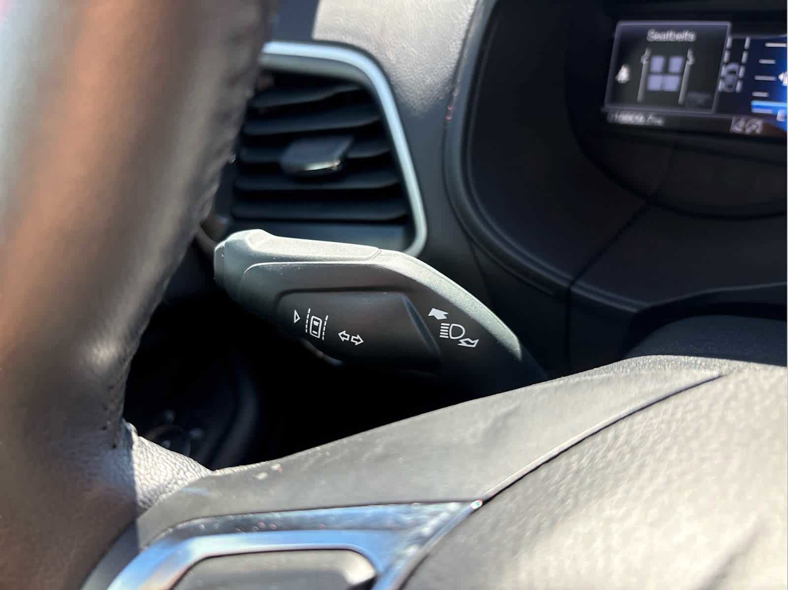 Used 2024 Ford Edge SEL w/ Convenience Package AWD/4WD image 25