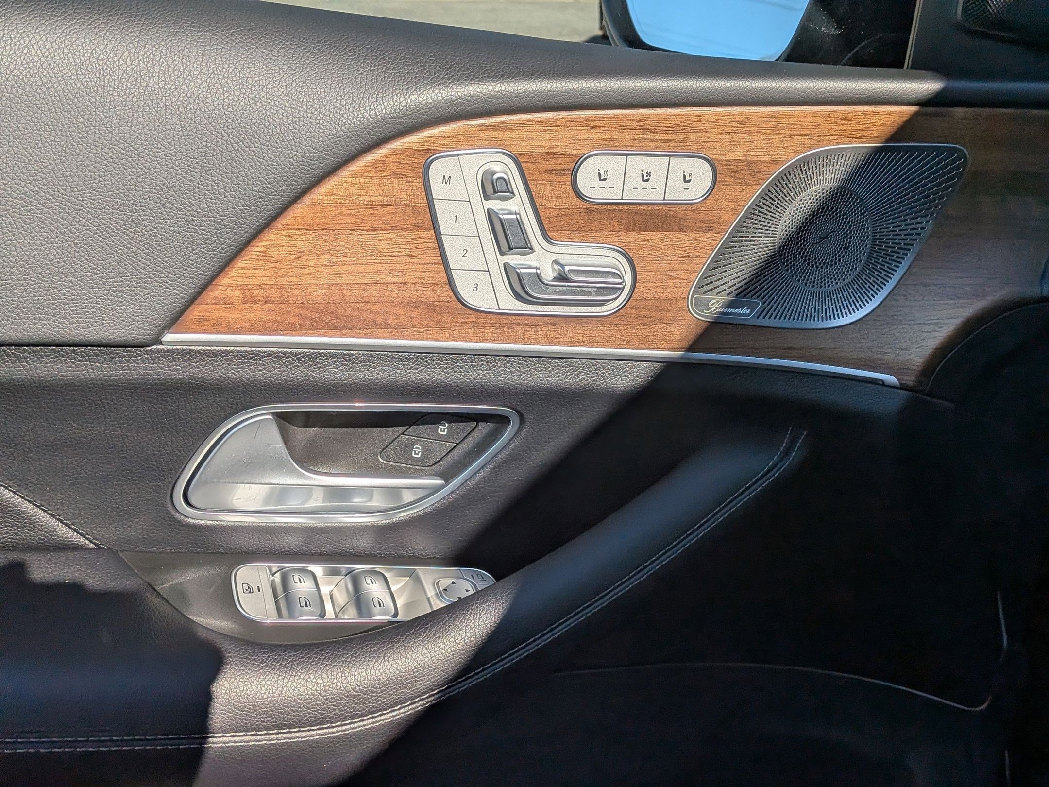 Certified 2025 Mercedes-Benz GLE 580 4MATIC image 12