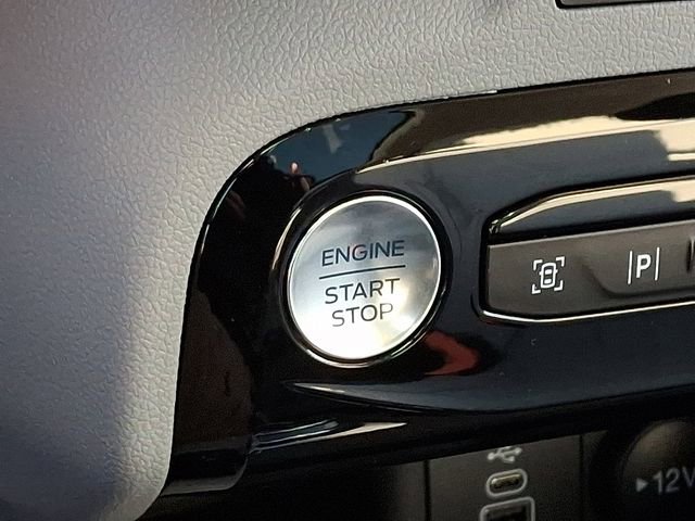 New 2026 Ford Escape Platinum w/ Premium Technology Package AWD/4WD image 17