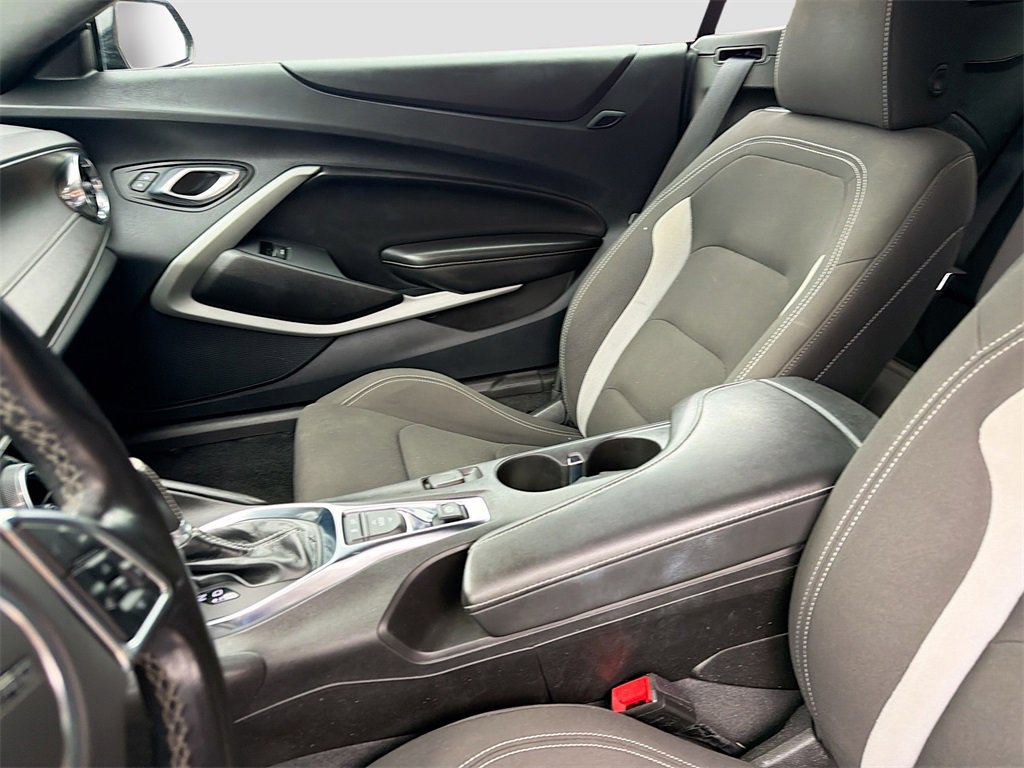 Used 2023 Chevrolet Camaro LT image 23