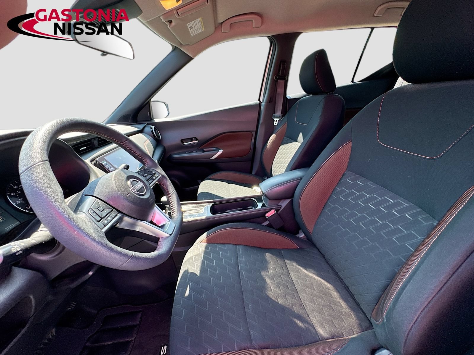 Used 2024 Nissan Kicks SR FWD image 26