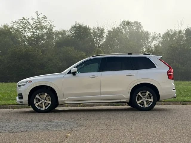 Used 2018 Volvo XC90 T5 Momentum w/ Convenience Package AWD/4WD image 30