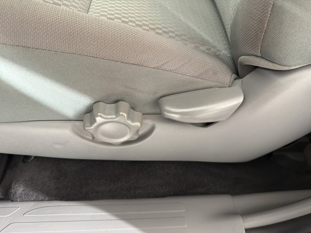 Used 2015 Toyota Tacoma PreRunner w/ SR5 Package image 18