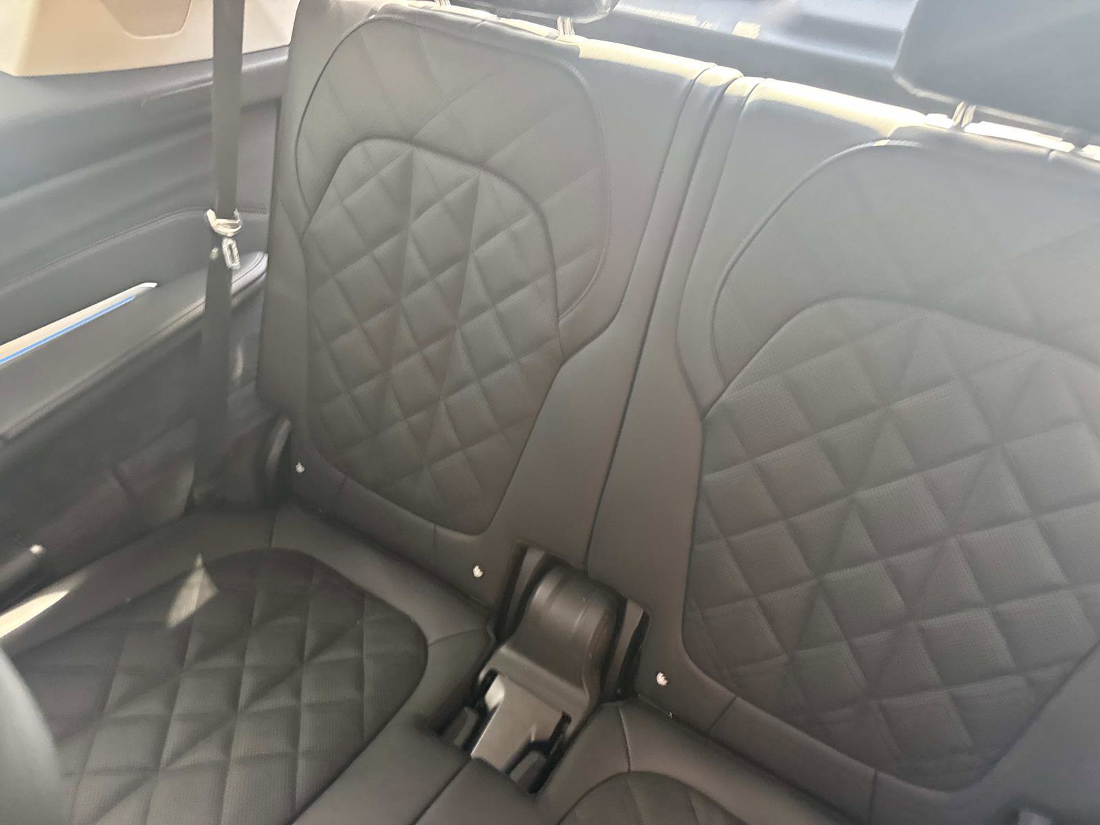 Certified 2026 BMW X7 xDrive40i w/ Premium Package image 14