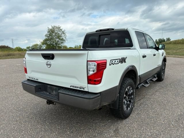 Used 2017 Nissan Titan PRO-4X AWD/4WD image 8